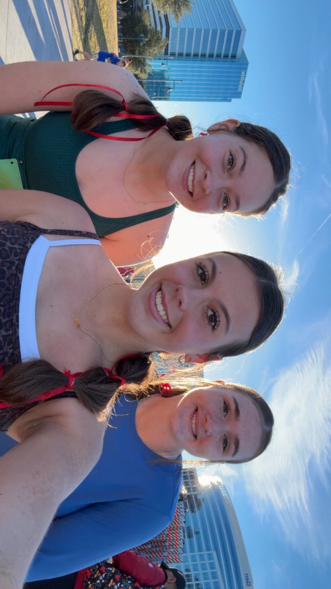 Makenzie Leathers tweet media