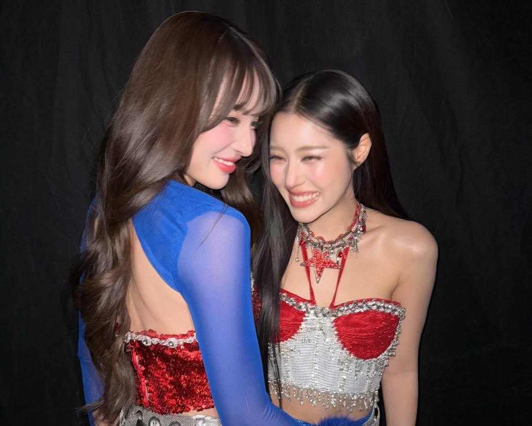 _downtownbabyy's tweet image. gmm is missing out on great opportunities with kc. they already have a large fanbase, and the girls promote themselves independently, especially after the success of their first fanmeeting. this is folly ignoring the growing popularity of kc

#KapookCiize 
#ciizezphr 
#kapookphat