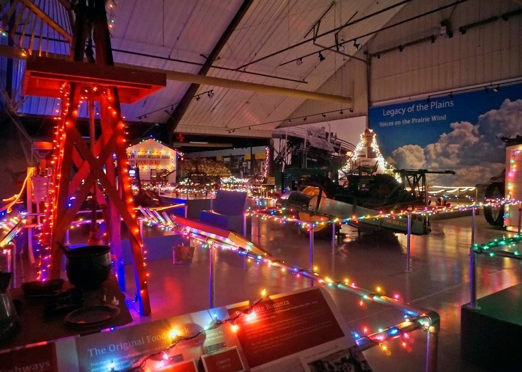 LegacyPlains's tweet photo. This evening from 4-6 the museum will be holding our Yuletide Lights event. The gallery will be lit up with Christmas lights. Come visit us and check it out! https://t.co/NSXINMd488