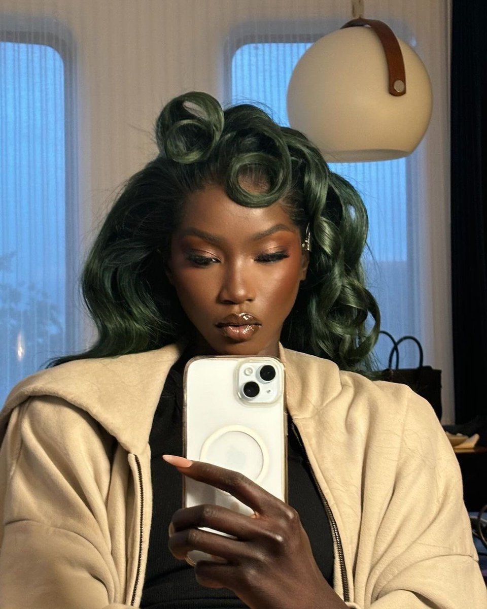 THEFILLEMUSE's tweet image. 