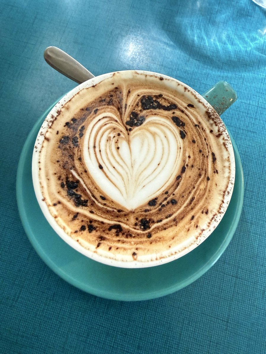 EdmundSoon's tweet photo. A cappuccino on Sunday morning. https://t.co/wrhkM17uxp