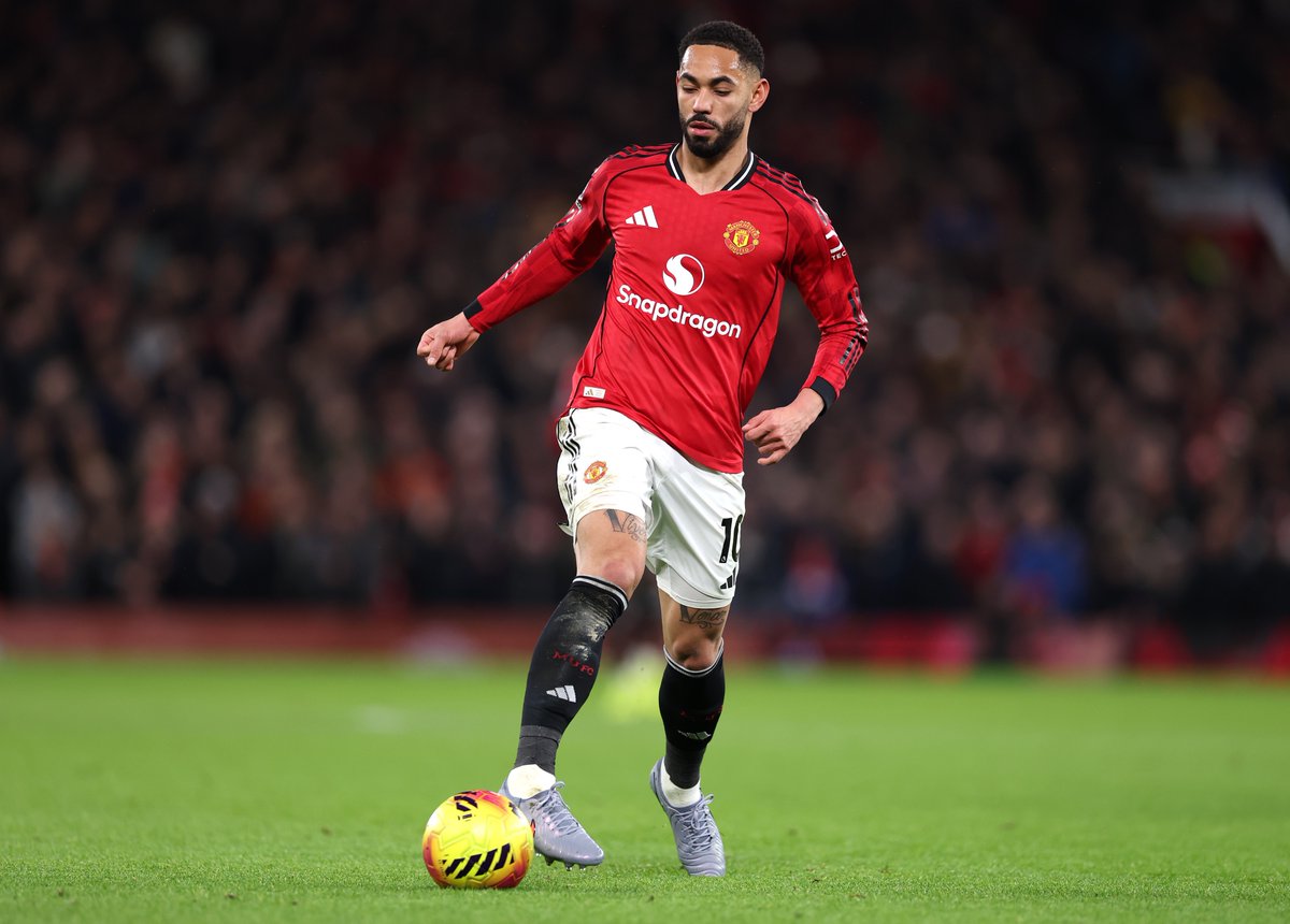 OfficialFPL's tweet photo. Aston Villa v Man Utd coming up...

Tell us what you need from this match to save your Gameweek 👇

#FPL https://t.co/DlOSyiHQgW