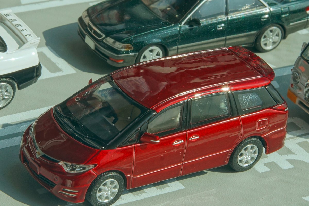 TL647's tweet photo. #masdi 
#toyota 
#estima 
#red https://t.co/we0Pw3vj7Y