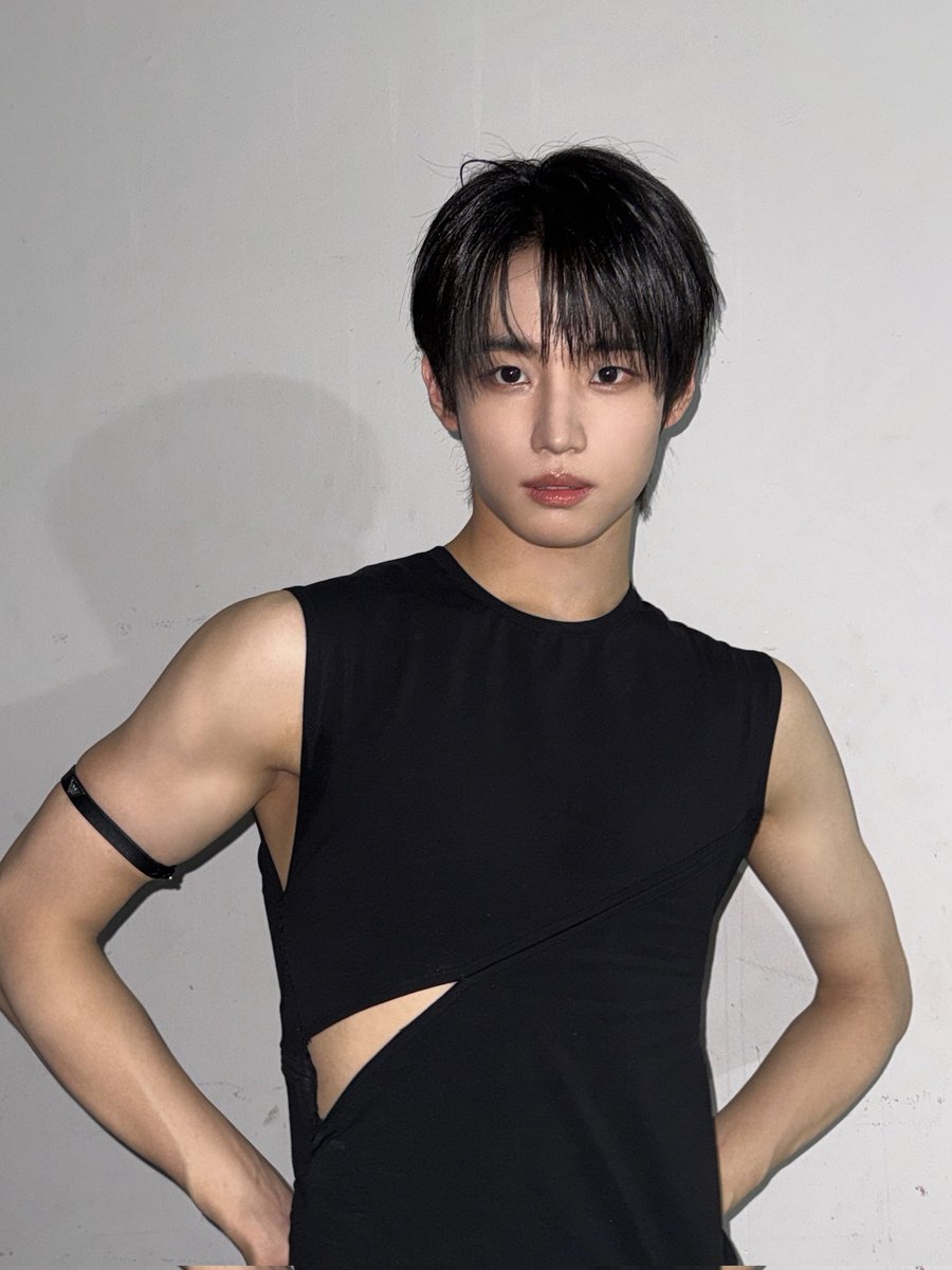 Yonghoon tweet media