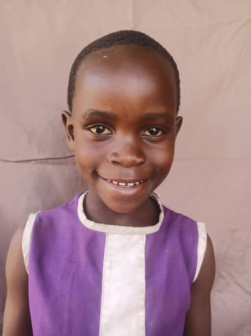 bj116's tweet image. Y’all I need your prayers:

Every year we do a BIG Christmas celebration for 34 kids at the Orphanage but this giving year is starting off a little rough. 

It’s 5 days before Xmas &amp;amp; we need 24 more kids sponsored for Christmas gifts!  

Like &amp;amp; share this to spread the word!