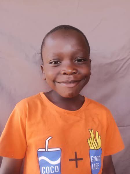 bj116's tweet image. Y’all I need your prayers:

Every year we do a BIG Christmas celebration for 34 kids at the Orphanage but this giving year is starting off a little rough. 

It’s 5 days before Xmas &amp;amp; we need 24 more kids sponsored for Christmas gifts!  

Like &amp;amp; share this to spread the word!