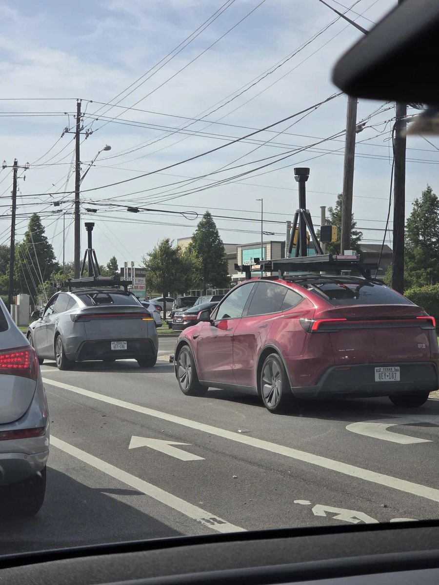 Tailosive EV tweet media