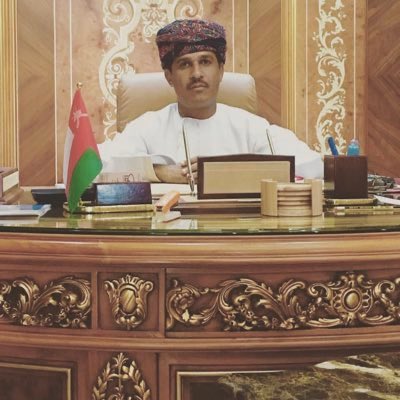 اللهم فرج هم احمد وسخر له ما يعينه على امر دينه ودنياه .