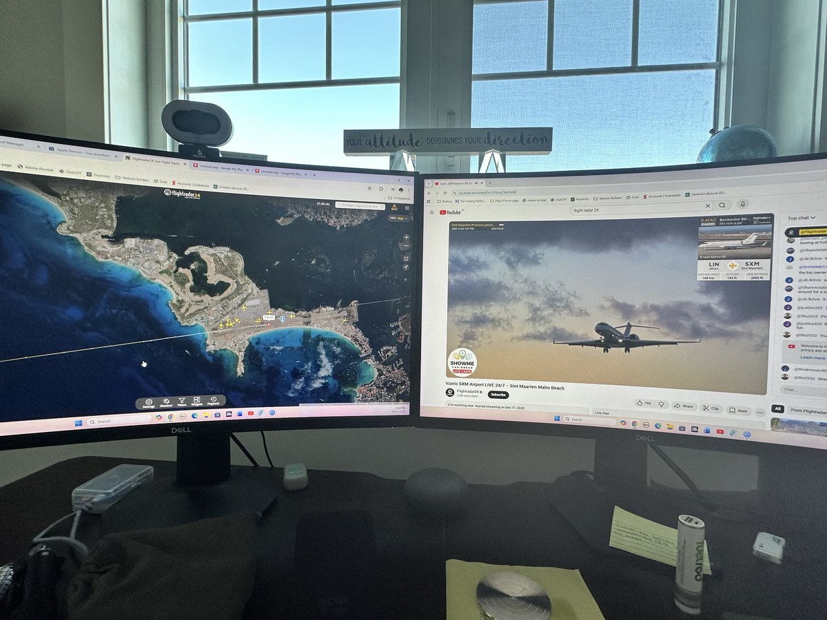 nottruehelpful's tweet photo. @flightradar24 Both screens going , to cool https://t.co/JHjGqVxHe1