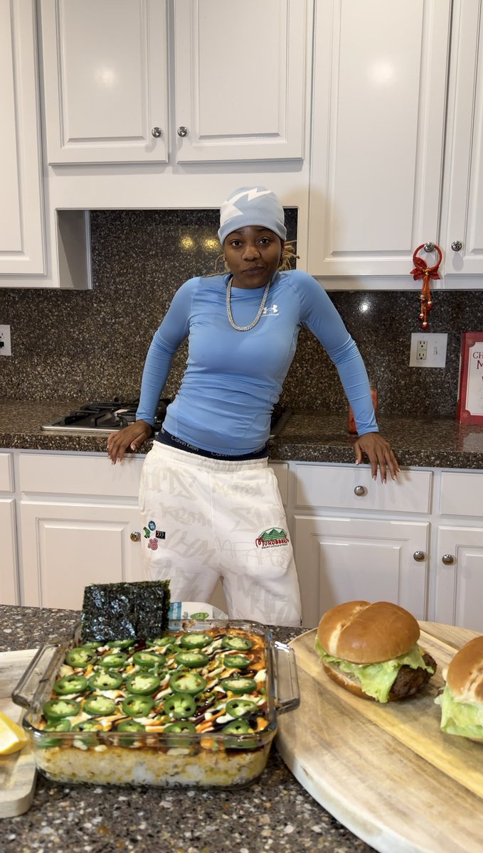 Rollitupk's tweet photo. Me when somebody eat my food and like it 😂😭 https://t.co/M8T9IAtAlE