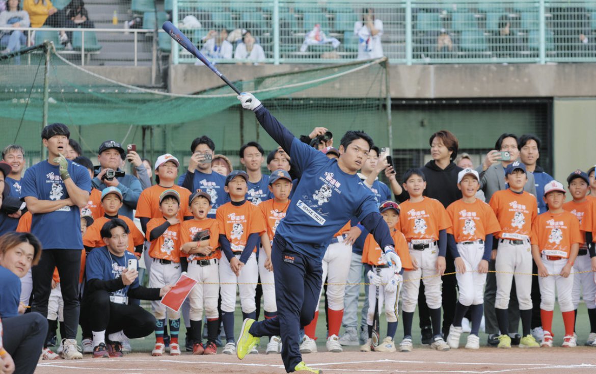おはようございます！ あきら100%‼️（二刀流） みなさん本日も