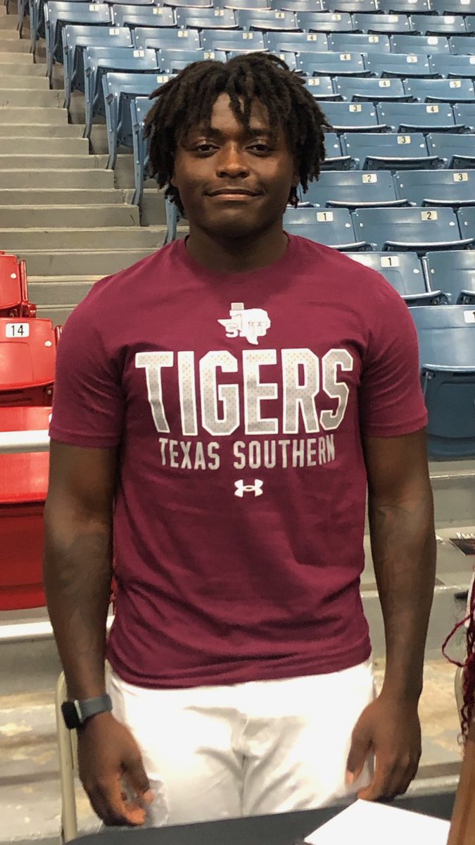 Jordondavis02's tweet image. #Growth Still working! Still available in the portal! 2/3 years of eligibility! DM’S OPEN! @247SportsPortal @CollegeFBPortal @TransferPortal @RivalsPortal @DeadlineDayLive @HBCUSports1 @hbculegends @HBCUGameday @HbcuPass @HBCUSports @HBCUGoTV @LightOnSports @CamMellor…