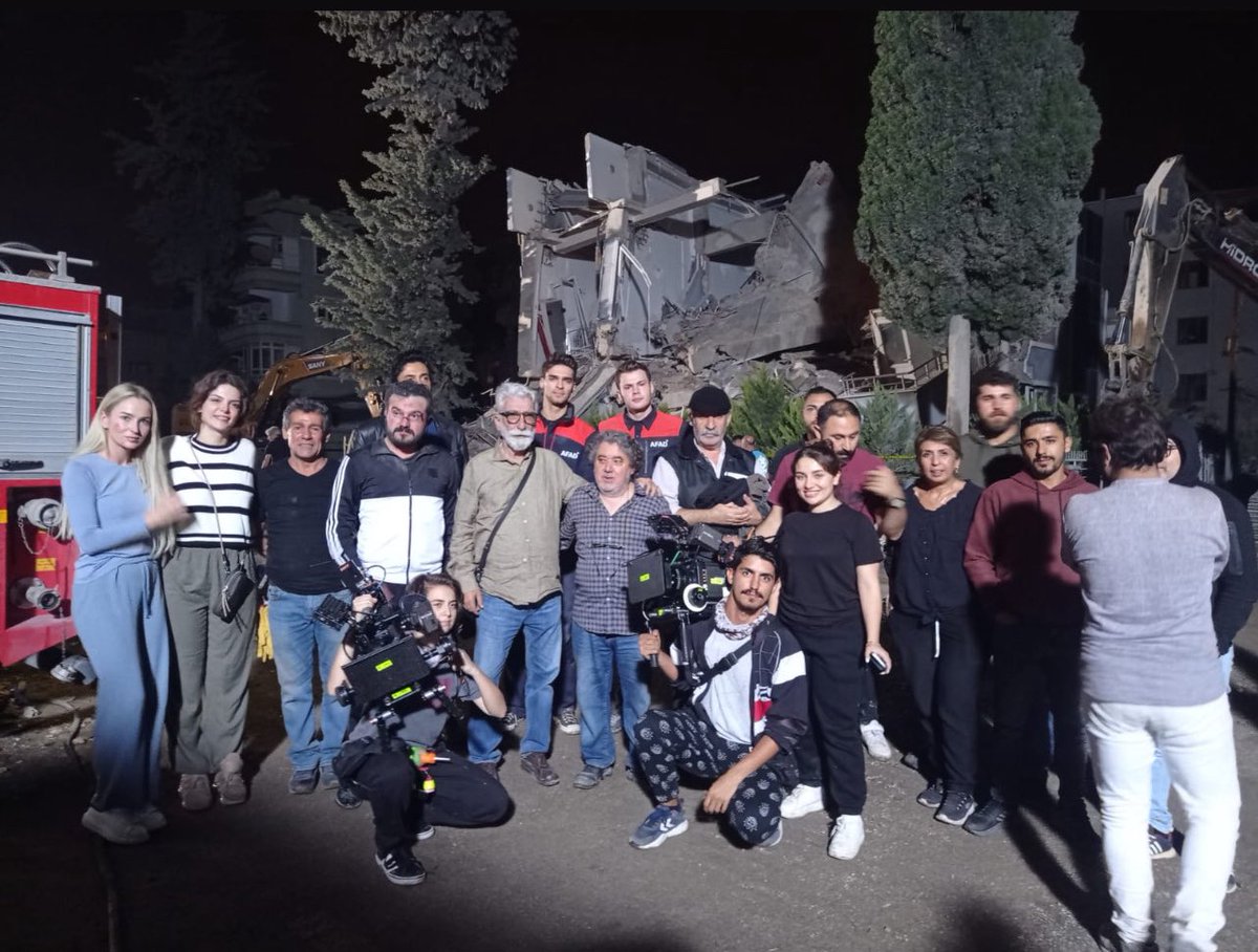 “Şahsi Meselemiz: Merkez Üssü Hatay”
Bir film değil sadece.
Bir vicdan kaydı.
Bir hafıza.

Depremi rakamlarla değil, insan hikâyeleriyle anlatan; acıyı reytinge değil, tarihe not düşen bir yapım.
Bu film benim için bir proje değil, şahsi meselem.

Hatay’ı unutturmamak için,