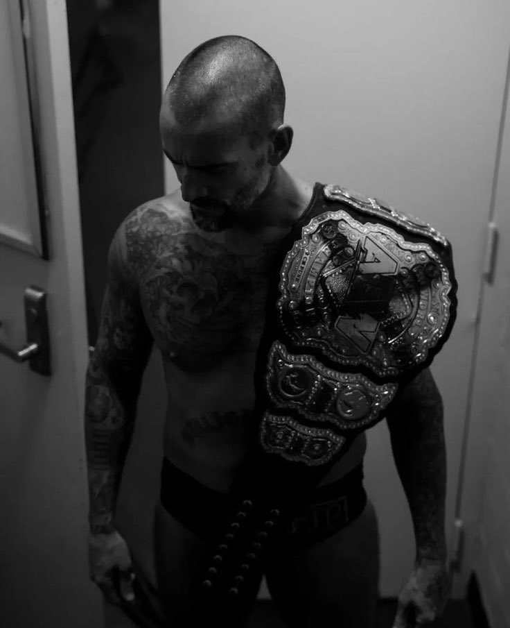 BreakkTheChains's tweet photo. The Real World Champion. ❌️ https://t.co/k1GxjLc4E0