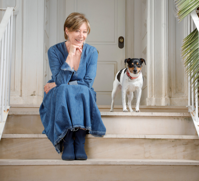 No me gusta contar penas, pero esta tarde hemos tenido que ingresar a Coco despues de 5 ataque de epilepsia seguidos. Llevaba un tiempo muy bien...
En fin, que estoy triste y preocupada.
Buenas noches