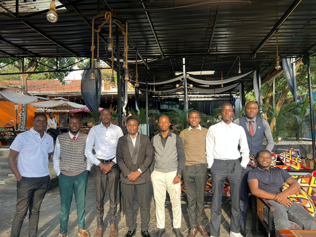 NasaasiraSimon's tweet image. The year may be ending, but the memories, friendships, and unity built tonight will carry us forward. UOX end-year dinner ✨