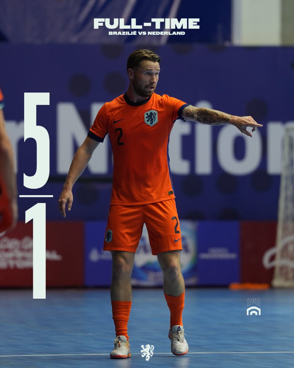 OranjeFutsal's tweet photo. 5-1 nederlaag tegen Brazilië. 

#OranjeFutsal #BRANED https://t.co/lUd5mFD24W