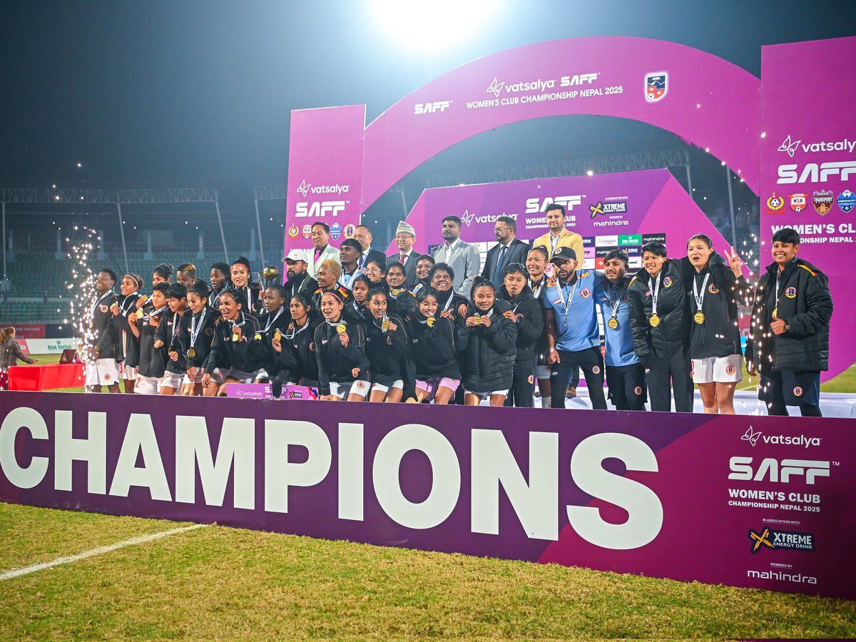eastbengal_fc's tweet image. Unbeaten. Unshaken. Champions of South Asia! 🫡♥️💛

#MoshalGirls - you'll go down in history as the champions of the first-ever SAFF Women's Club Championship! 🫡🇮🇳

#JoyEastBengal #SAFFClubWomens2025 #MoshalGirls