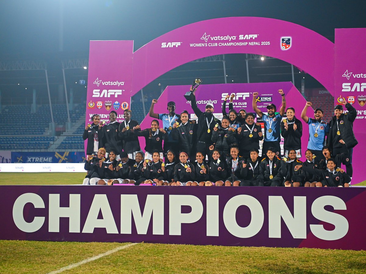 eastbengal_fc's tweet image. Unbeaten. Unshaken. Champions of South Asia! 🫡♥️💛

#MoshalGirls - you'll go down in history as the champions of the first-ever SAFF Women's Club Championship! 🫡🇮🇳

#JoyEastBengal #SAFFClubWomens2025 #MoshalGirls