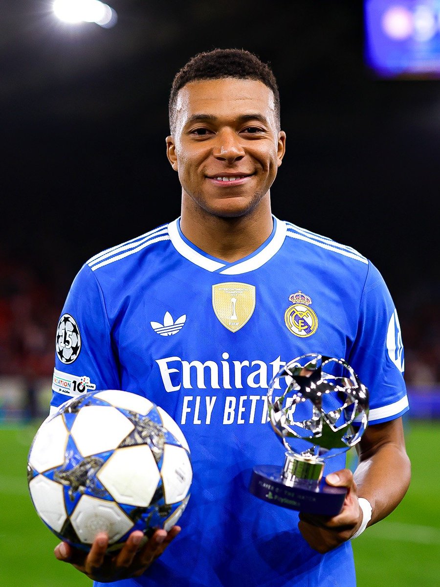 IgnacioCar26080's tweet photo. @Prosper_selorm @realmadrid @SevillaFC @BellinghamJude @KMbappe @emirates https://t.co/Hz41MfOhEq