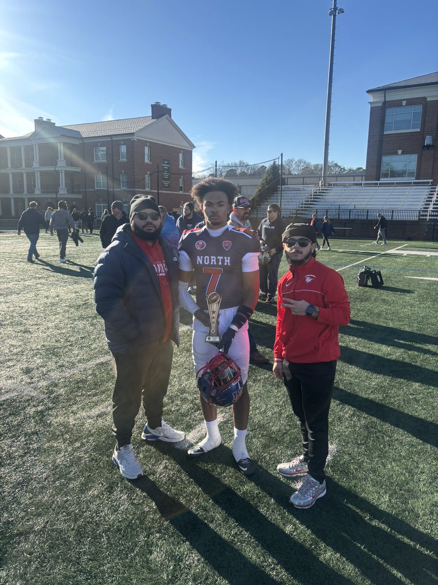 Coach Alexander tweet media