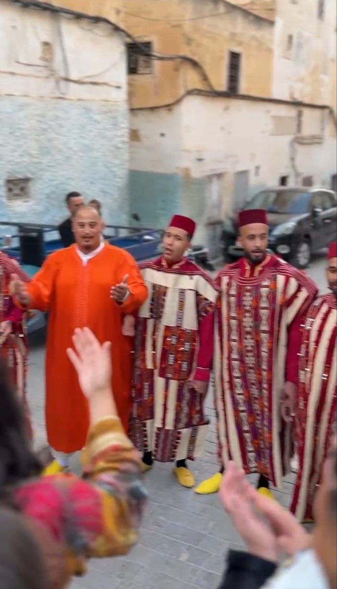 s_teatcher's tweet image. النشيد الوطني الفاسي المكناسي عيساوة بأداء جد مميز  ما شاء الله  #reelsvideoシ #viralreelsシ #fypシ゚ #foryoupage #ديمامغربDimaMaroc #الجاليةالمغربية #foryouシ #المغربMorocco #عيساوة #مكناس #فاس #meknes #fes #Morocco 

facebook.com/share/v/1D53zR…