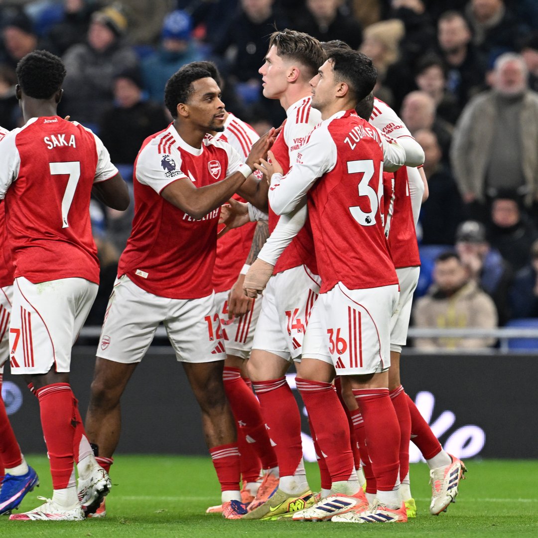 VerticalFutbol's tweet photo. Premier League ๐ด๓ ง๓ ข๓ ฅ๓ ฎ๓ ง๓ ฟ || Triunfos de los 'Gunners' y los 'Whites' cierran la actividad del dรญa
Leeds United FC 4-1 Crystal Palace FC
Everton FC 0-1 Arsenal FC
Con sรณlitario gol de Viktor Gyokeres el conjunto dirigido por Mikel Arteta venciรณ al Everton.
#PL | #EVEARS | #LEECRY https://t.co/TAqPNsPIwZ