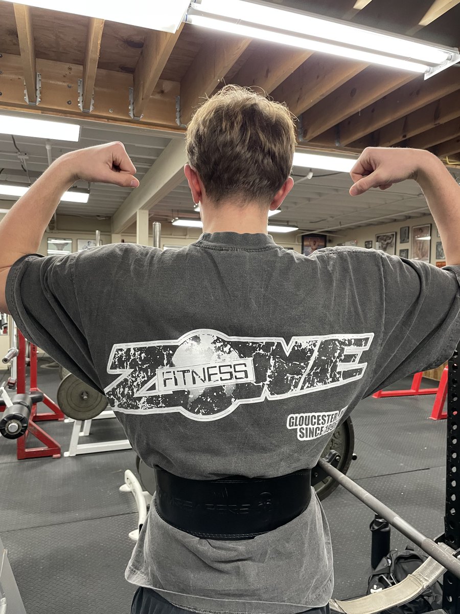 3waysss's tweet image. new shirts I designed for my gym #screenprinting #shakawear #distress