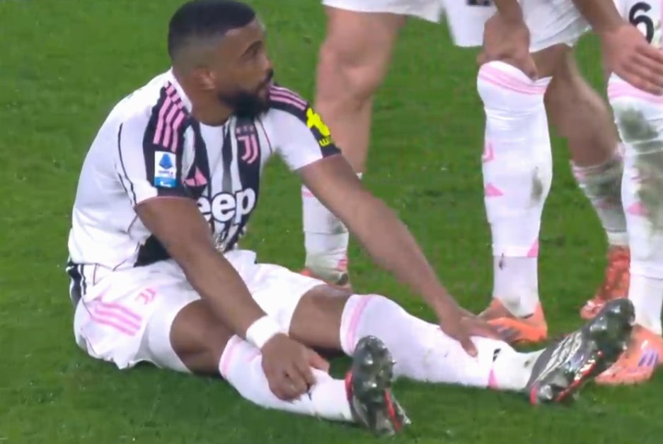 QuantoVar's tweet image. Ogni volta che lo vedo rimanere per terra ho un mancamento...