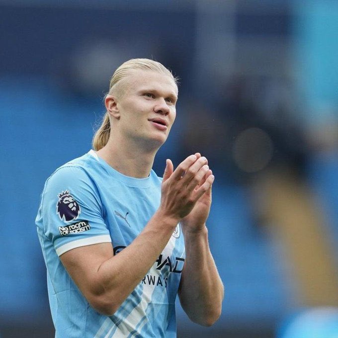 NouMafia's tweet image. Using Goals in Ronaldo and Messi debates be like