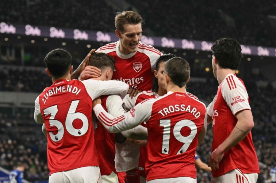 أرسنال يهزم إيفرتون ويستعيد صدارة #الدوري_الإنكليزي 