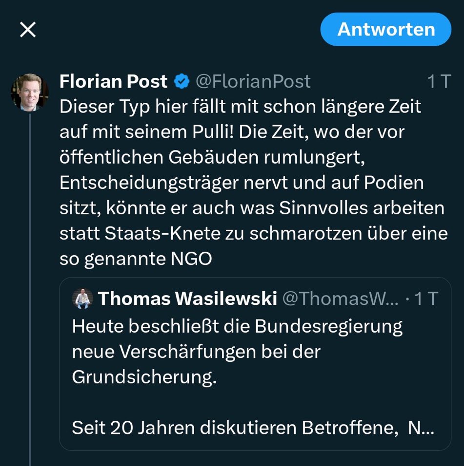 Hier der Post von <a href="/FlorianPost/">Florian Post</a> von der <a href="/CSU/">CSU</a> , früher <a href="/spdde/">SPD Parteivorstand 🇪🇺</a>, in dem er einen Erwerbsunfähigen, der über 30 Jahre gearbeitet hat und sich heute bei der Tafel engagiert,  als Schmarotzer beschimpft. Wie gut, Herr Post, dass Sie politisch frühzeitig gescheitert sind.
