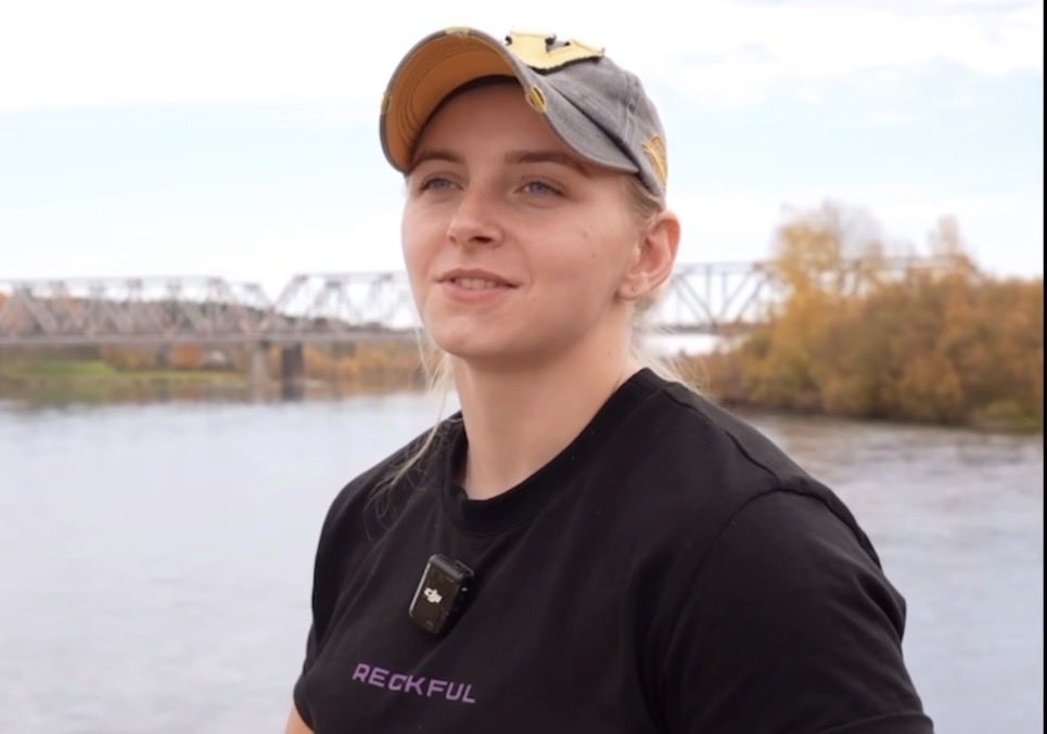 aliskuzz's tweet image. Эй, чувак, псс
я Тимоти Шаламе
Помоги мне вылезти из накаченной женщины