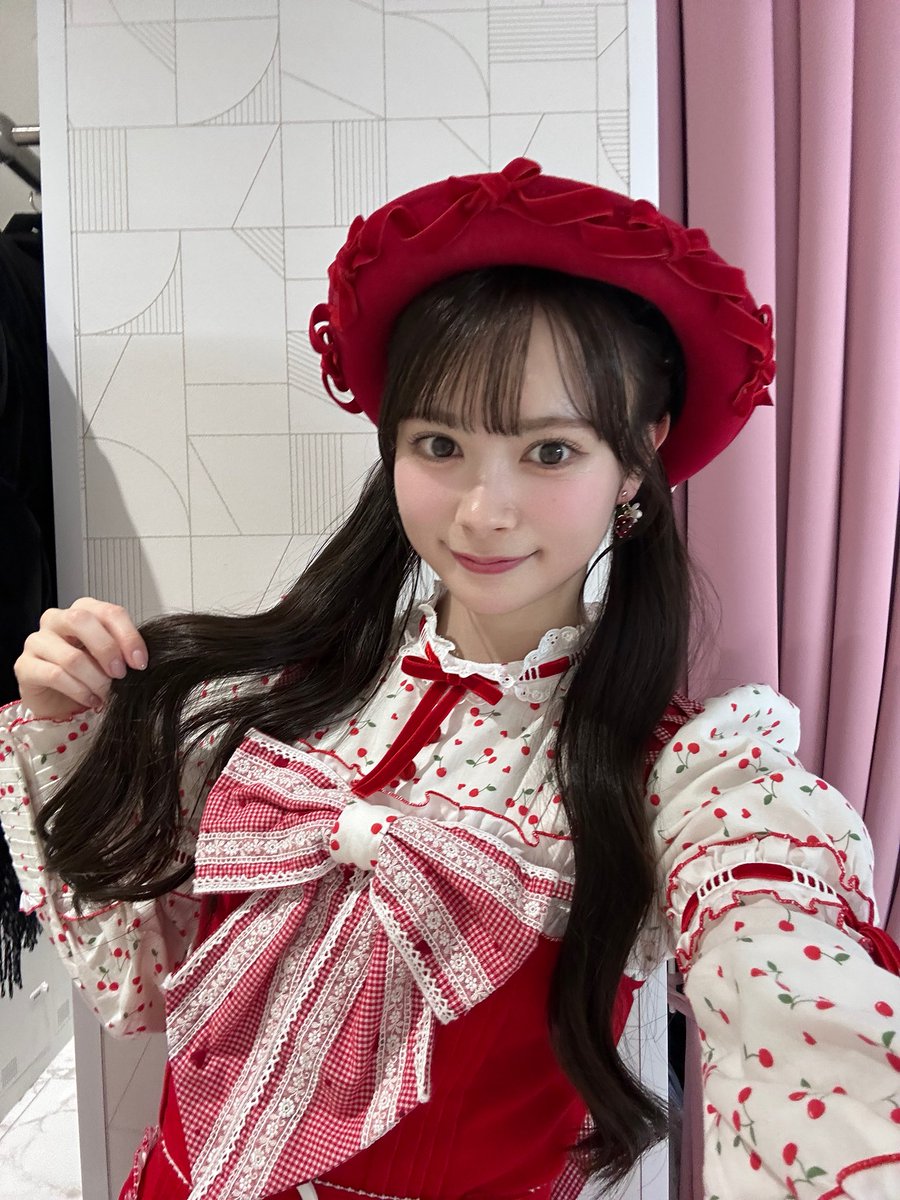 おはようございます🌨
今日は「ここからだ」公演昼夜公演よろしくお願いします！！！

いろいろな表情ができるようにしたいです！
自分にとっては久しぶりの2回公演で楽しみです！！！

雨を感じるのでお気をつけていらしてくださいっ🙂‍↕️