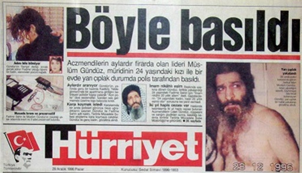 Sex yaparken basılan dinden çıkmıyorsa,
Yılbaşını kutlayan mı dinden çıkacak.