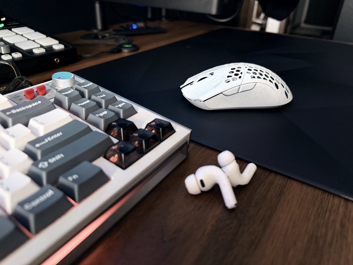 Rob Everhard tweet media