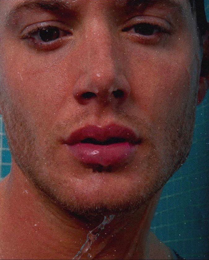 casdeanlyric's tweet image. the prettiest pinkiest lips