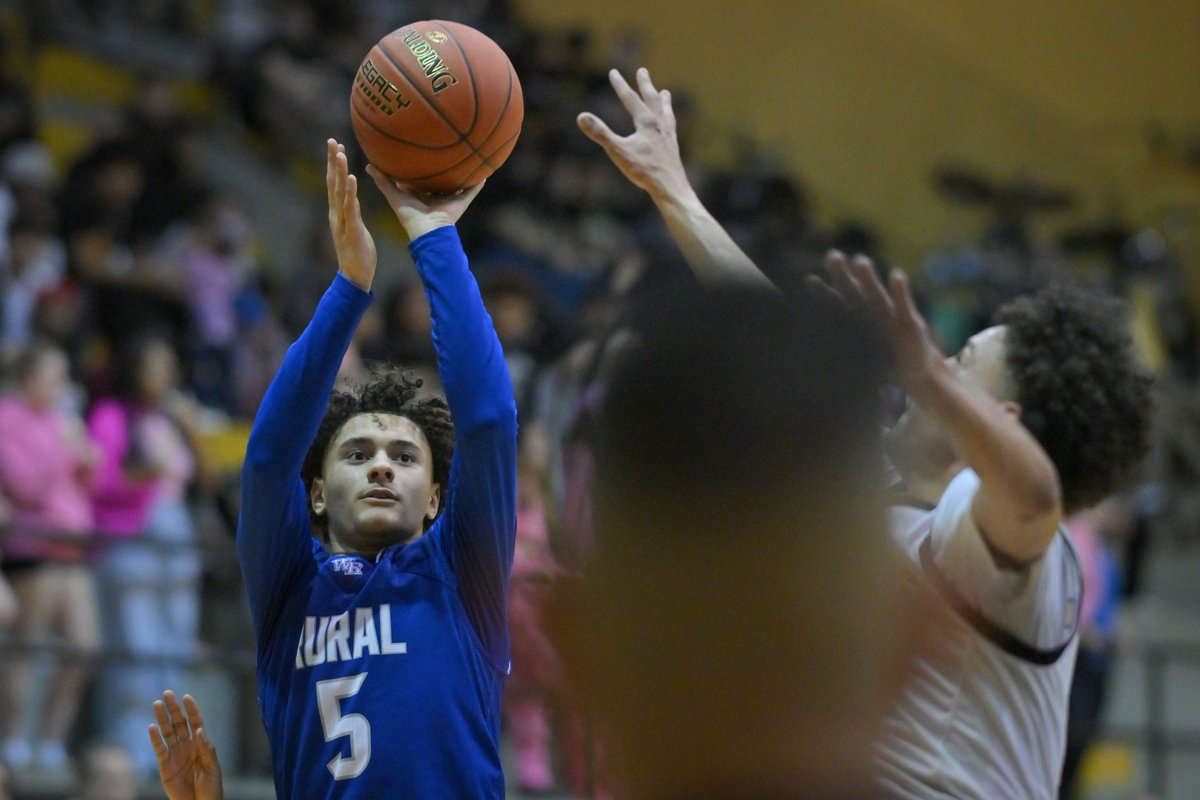 peterson_rick's tweet photo. Friday's prep BB roundup: @ladyvike_bball improves to 4-1 with 45-34 road win at De Soto. @CPLSAthletics @RossvilleBBALL @dawg_basketball @RuralHoops @HaydenHigh @HPHSATHLETICS ...
https://t.co/s4zxELpPvX https://t.co/ILbN4pWy3a