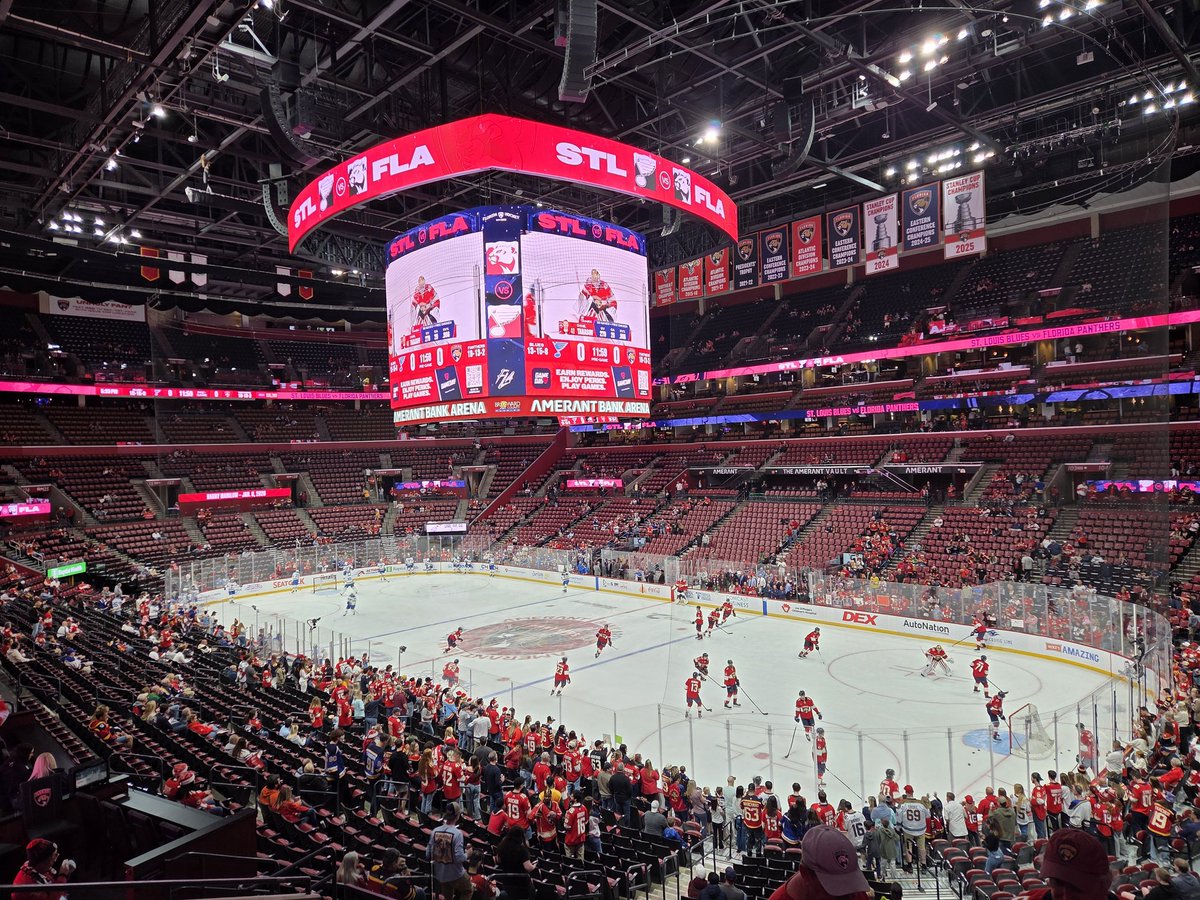 LifeOfBrian314's tweet photo. @StLouisBlues it's that time of year again. #FatherSonRoadTrip to see the #stlblues in sunny Florida. Knocking two more off the list with #TimeToHunt and #gobolts. Only 11 arenas left after these before we've visited them all. 🤞  LGB!

@chriskerber https://t.co/JRHognLaeo