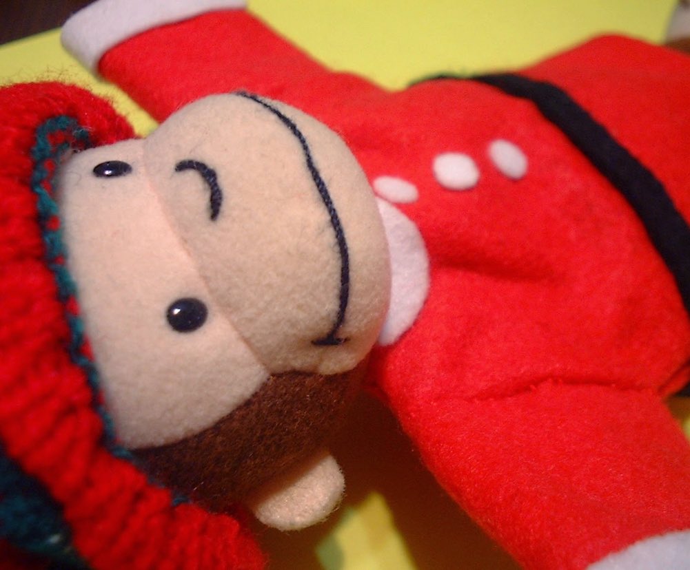 TayaHiro's tweet photo. おはよーございます♪
あ〜クリスマスまだかなぁ〜🎄毎日ワクワクが止まらないジョージでした😊🐒ステキな日曜日を過ごしてね✨Happy Sunday✨
#キュリアスジョージ #CuriousGeorge #monkeyGeorge #おさるのジョージ #saru https://t.co/ACxwpB8frl