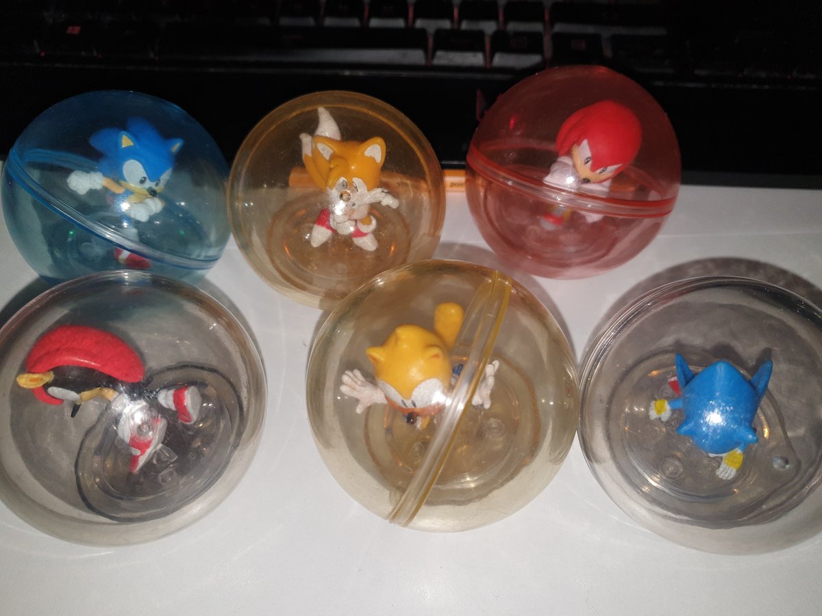 Eyzmaster's tweet photo. Gashapon energy: mini Sonic figures, big childhood vibes. Love these little guys. π
#sonic #sonicthehedgehog #gashapon #jakks #soniccollection #retrogaming #eyz https://t.co/pYcNzcPCCL
