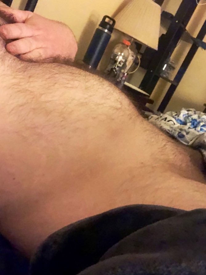 bearbladderbulge tweet media