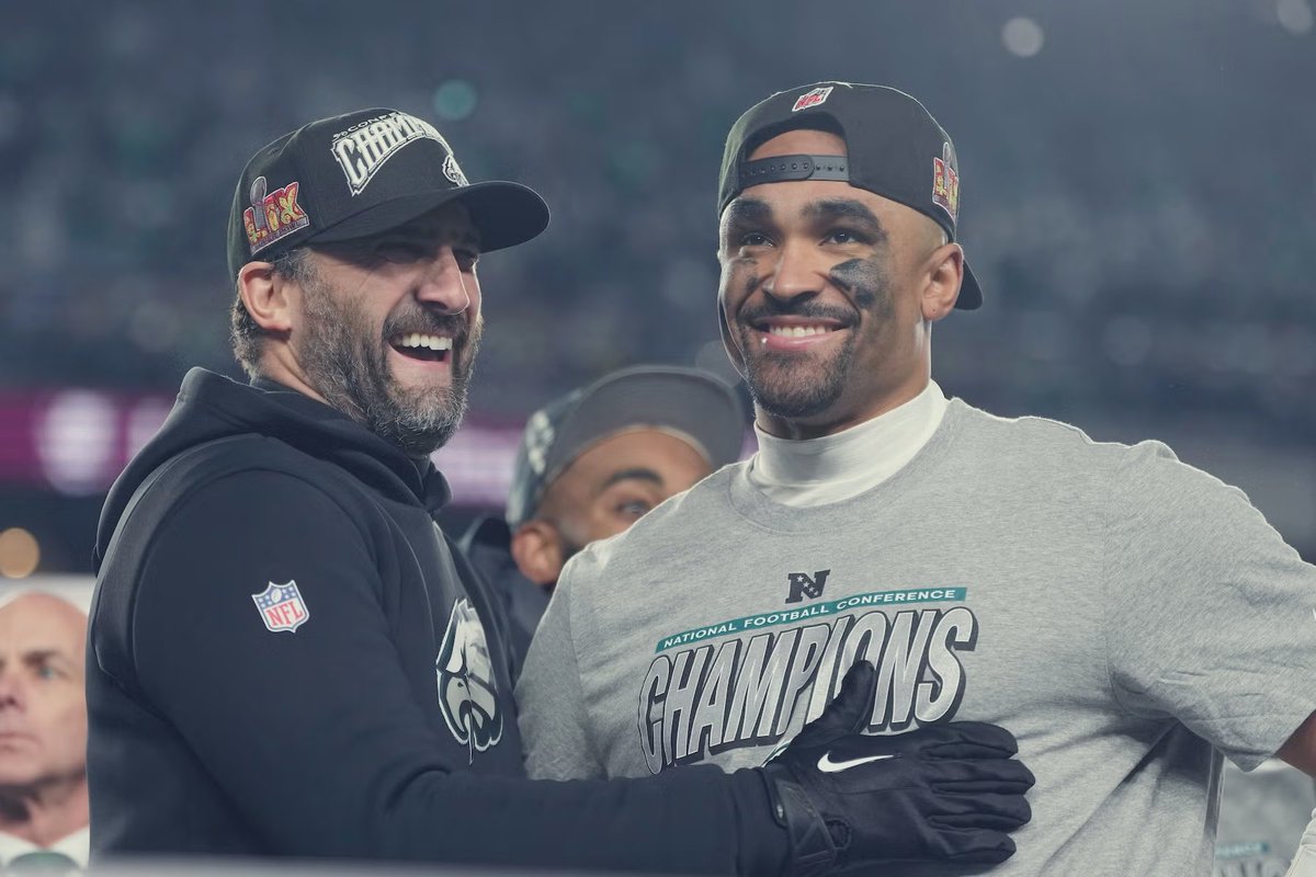 DillyPhilly215's tweet photo. 🦅5 Seasons
🦅5 Playoff Appearances
🦅3 NFC East Division Titles
🦅2 NFC Championship Games
🦅2 NFC Titles
🦅 2 Super Bowl Appearances
🦅 1 Super Bowl Win

#FlyEaglesFly https://t.co/c7O3RbS6eK