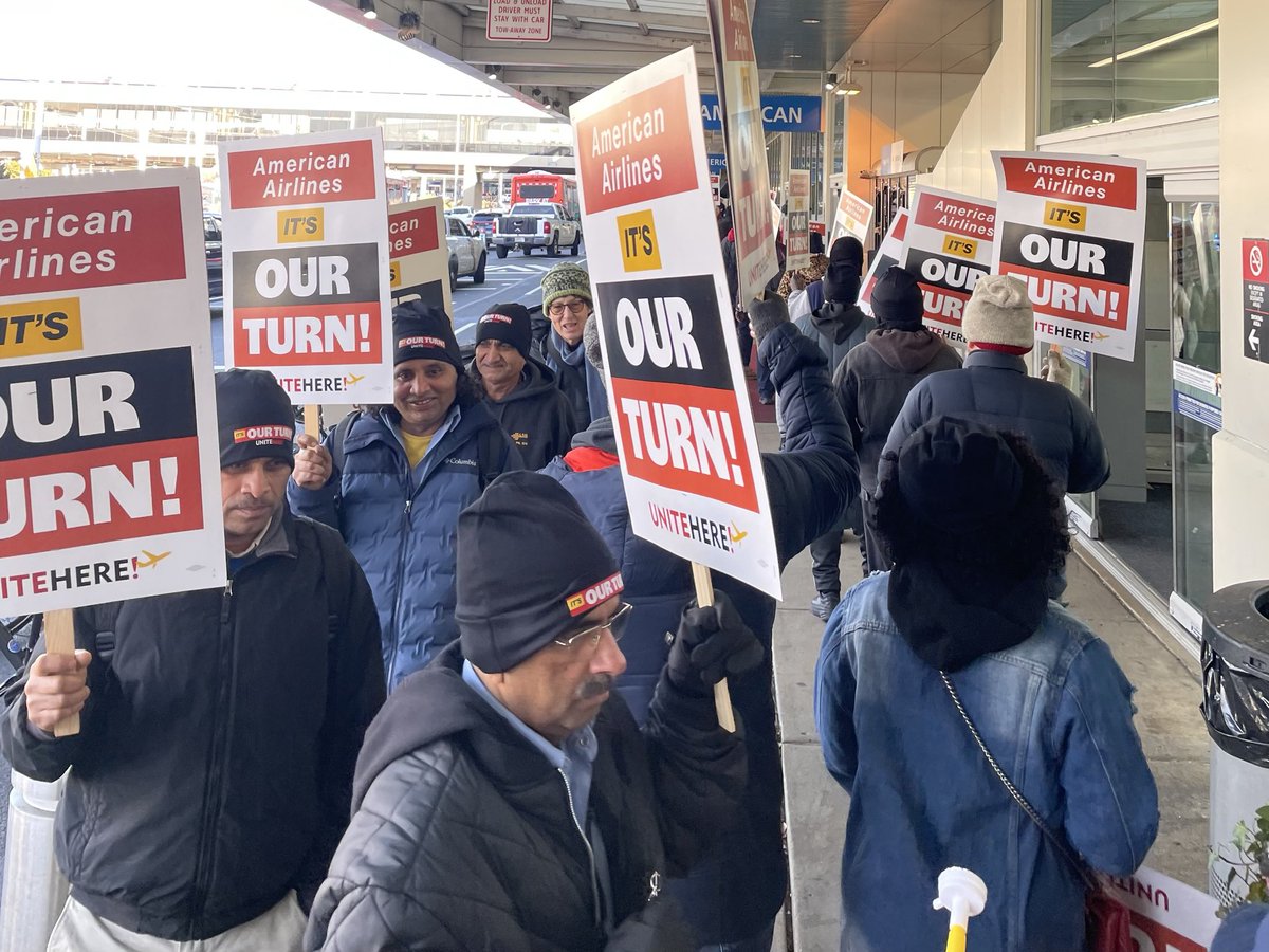 UNITEHEREPhilly's tweet photo. Today @PHLAirport, Sky Chefs workers who cater flights for @AmericanAir &amp; other airlines escalated their call for better wages &amp; healthcare. 

Sky Chefs workers are at risk via a new protocol at some U.S. airports. The action included a die-in to call attention to safety concerns https://t.co/TbfOlpISpm