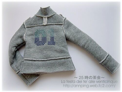 annping's tweet image. 前のとおり、今回も単品です。
当時の私にとって、セット物は難しすぎました。

#毎週一作品チャレンジ
#うちの子かわいい
#ドールオーナーさんと繋がりたい
Day5