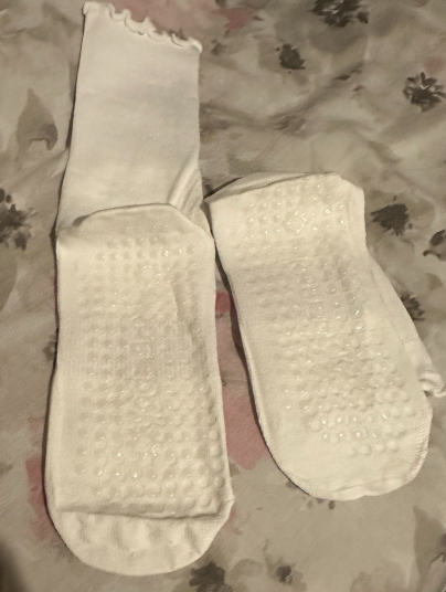 ECS_ASTRA's tweet photo. @Betterhelpers I am going to attend a trampoline session next week, could you please confirm whether these trampoline socks would be fine or not?
I have emailed the centre on 15th, yet no reply.
Please approve it, so that I could wear these on the day for trampoline session. Thnx https://t.co/3lHsltoBSP