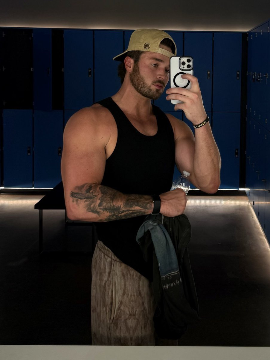 Tyler Nolan tweet media