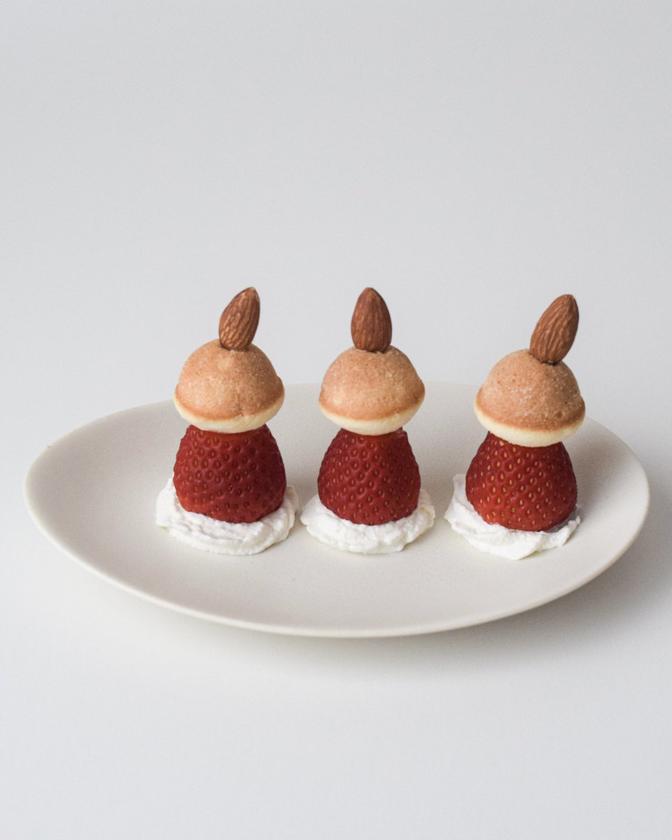 (*´╰︎╯︎`๓)♬︎ニコニコさん sddefault.jpg?v=66a5c380