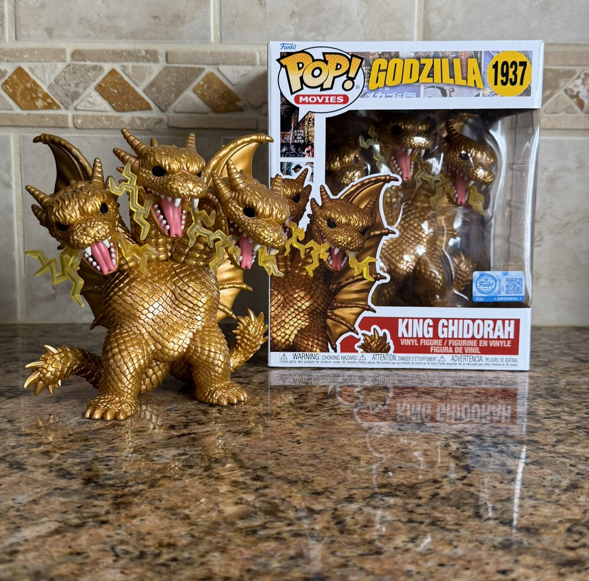 📭📦 King Ghidorah has arrived! 🔥 . #Godzilla #Ghidorah