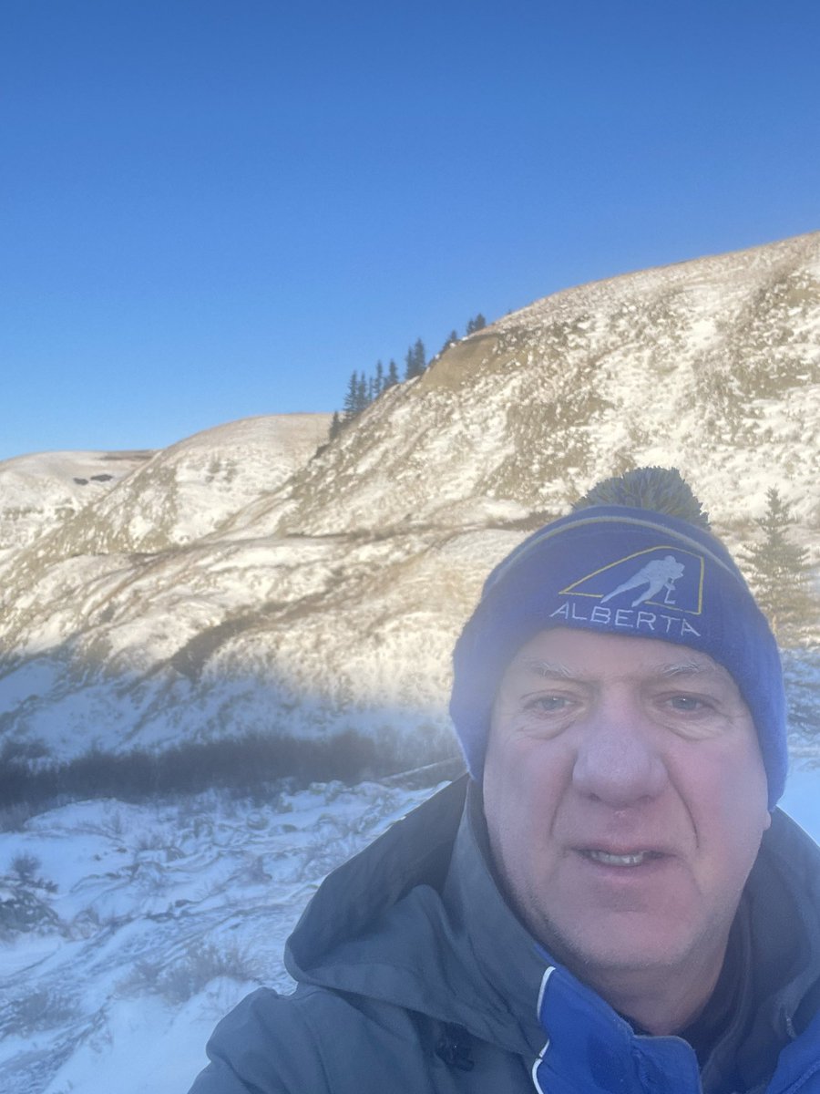 -18C 5 km hike in the badlands.